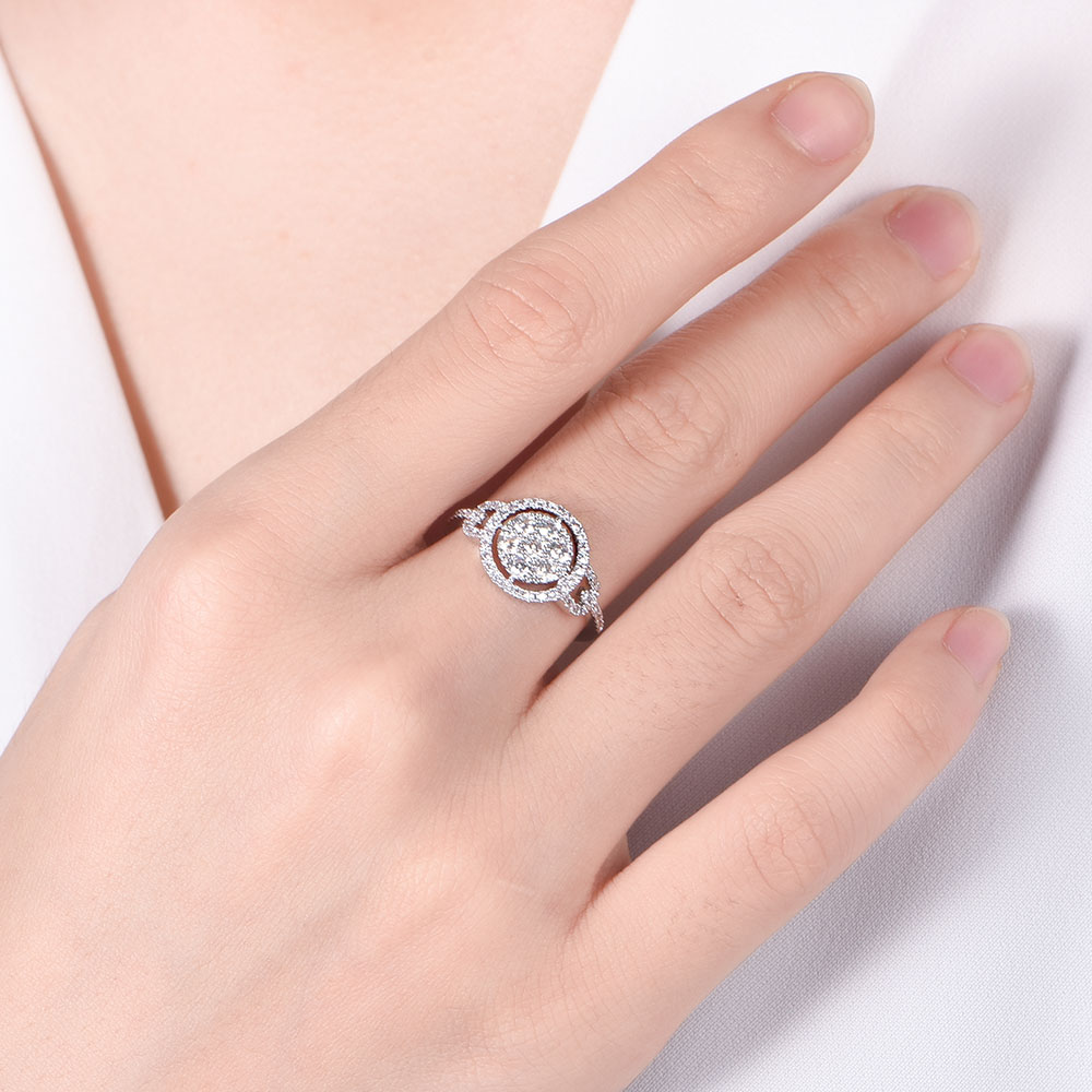 Halo Cluster Diamond Ring