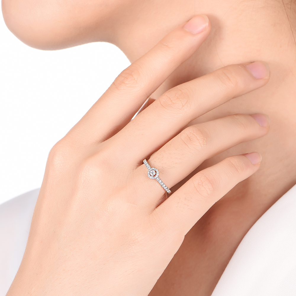 Petite Round Halo Engagement Ring