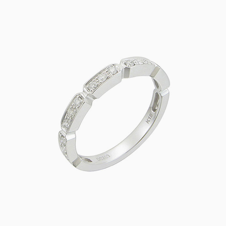 3stone pave set wedding ring