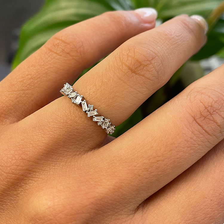 Baguette and round diamond ring 3563